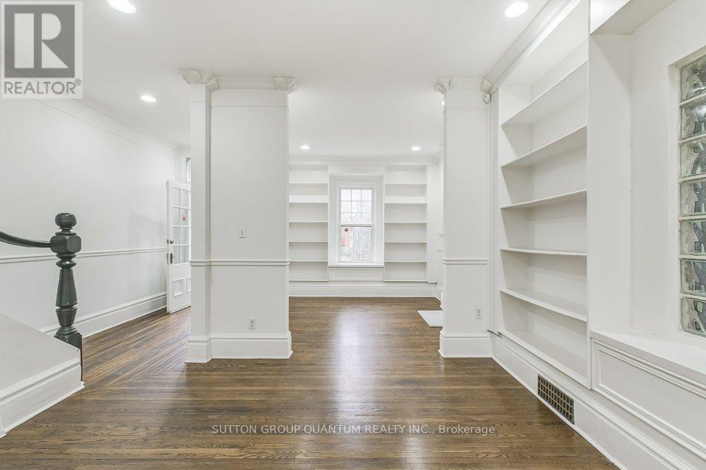 60 Gwynne Avenue, Toronto, Ontario  M6K 2C4 - Photo 9 - W12554732