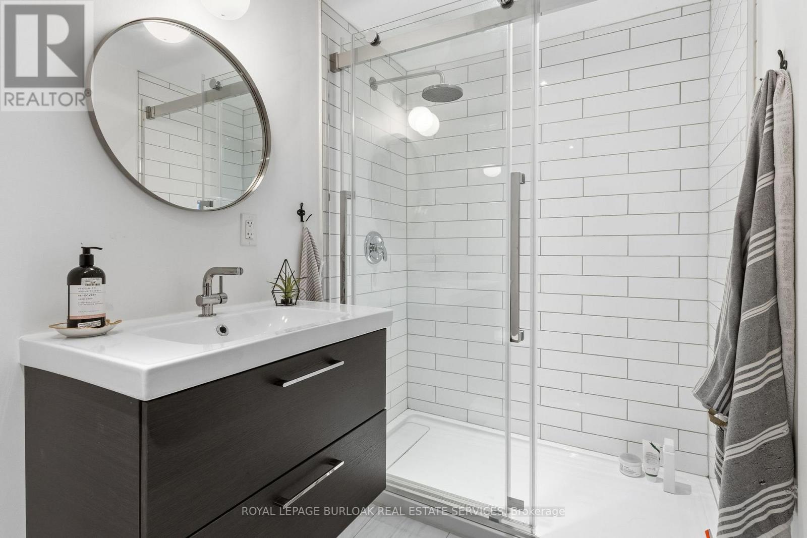 Lower - 2112 Amesbury Crescent, Burlington, Ontario  L7P 1Z8 - Photo 11 - W12554754