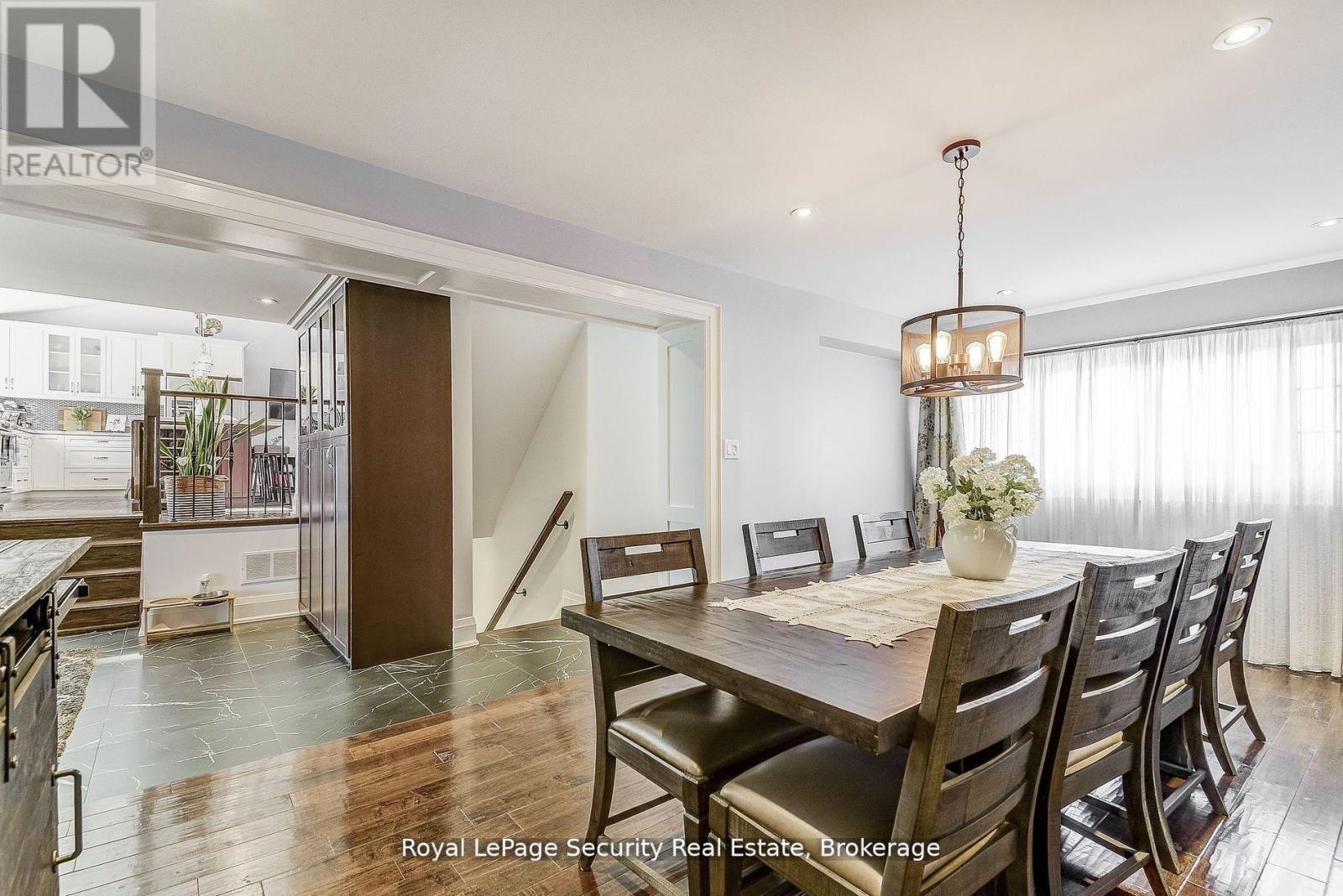 11310 Trafalgar Road, Halton Hills, Ontario  L7G 4S5 - Photo 19 - W12554808