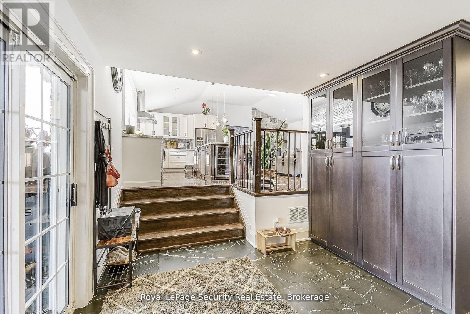 11310 Trafalgar Road, Halton Hills, Ontario  L7G 4S5 - Photo 21 - W12554808