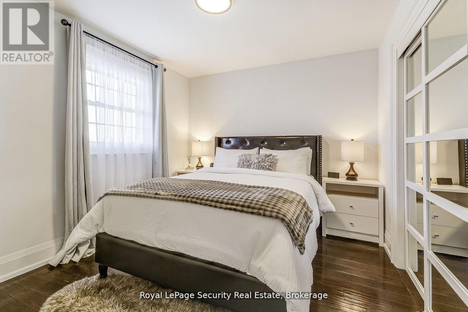 11310 Trafalgar Road, Halton Hills, Ontario  L7G 4S5 - Photo 23 - W12554808