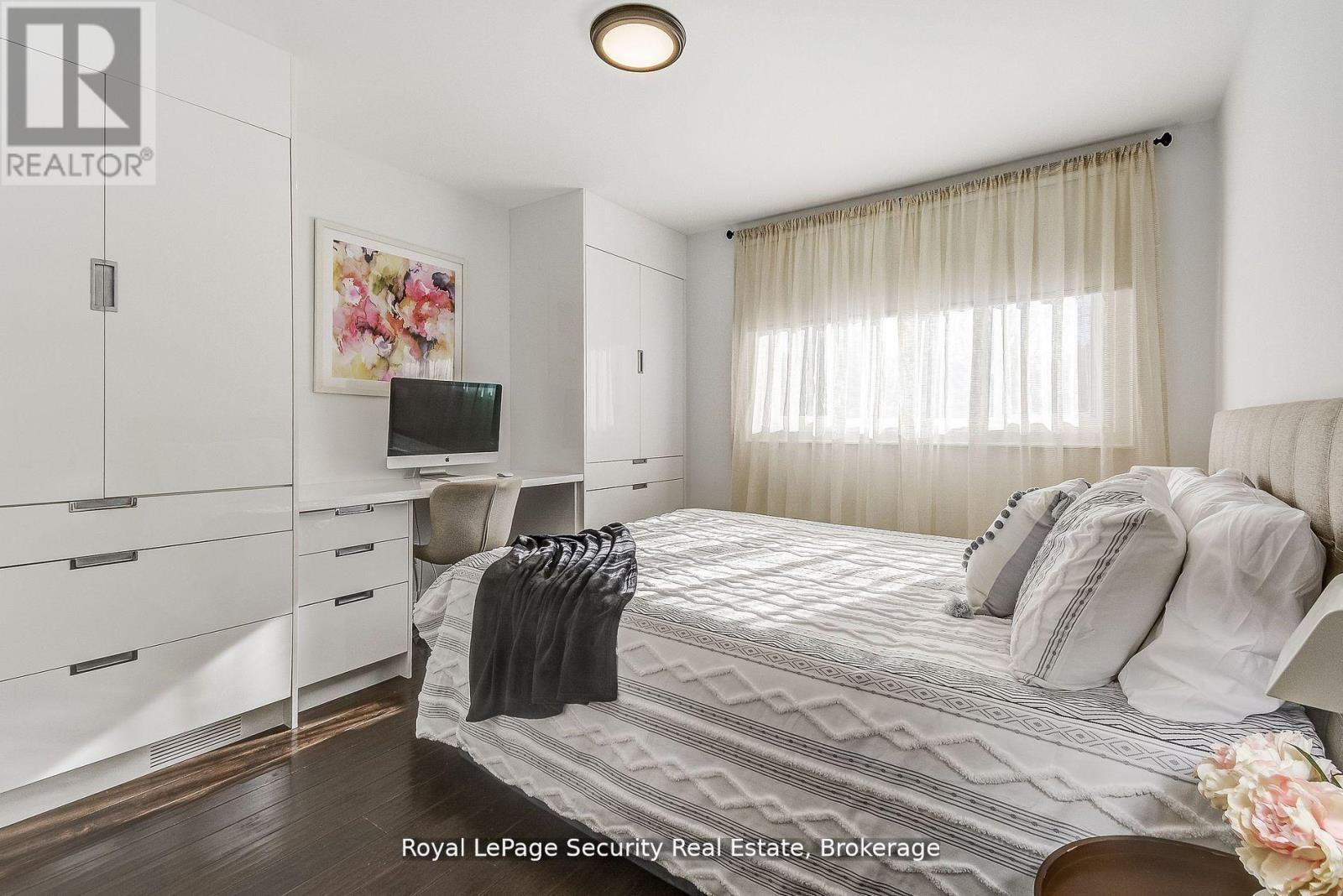 11310 Trafalgar Road, Halton Hills, Ontario  L7G 4S5 - Photo 25 - W12554808