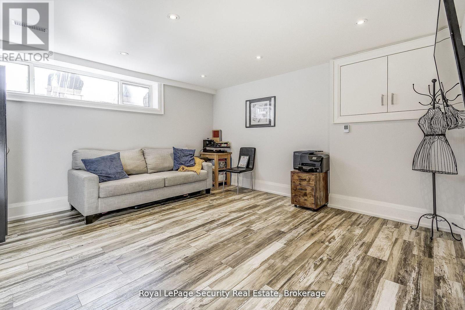 11310 Trafalgar Road, Halton Hills, Ontario  L7G 4S5 - Photo 29 - W12554808