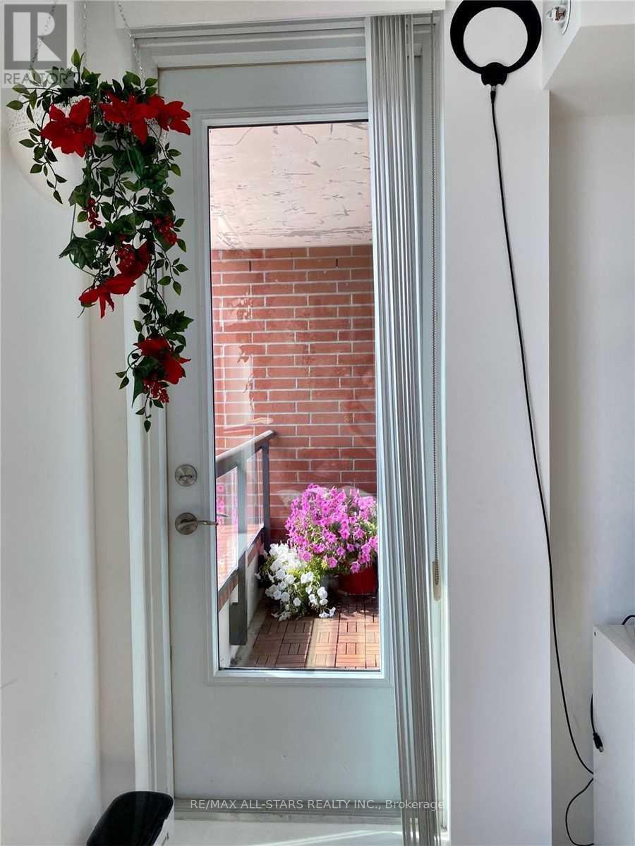 910 - 830 Lawrence Avenue W, Toronto, Ontario  M6A 1C3 - Photo 8 - W12554812