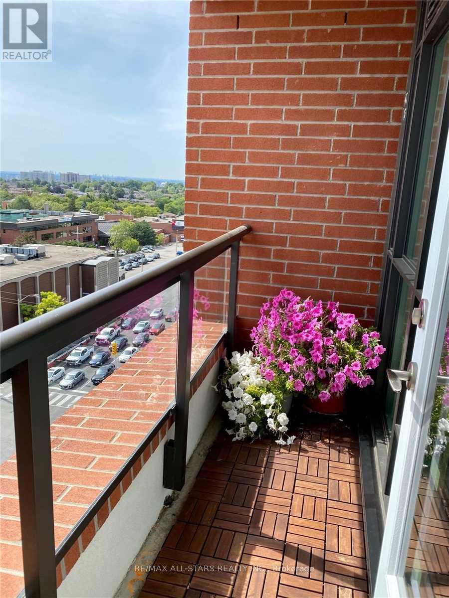 910 - 830 Lawrence Avenue W, Toronto, Ontario  M6A 1C3 - Photo 9 - W12554812