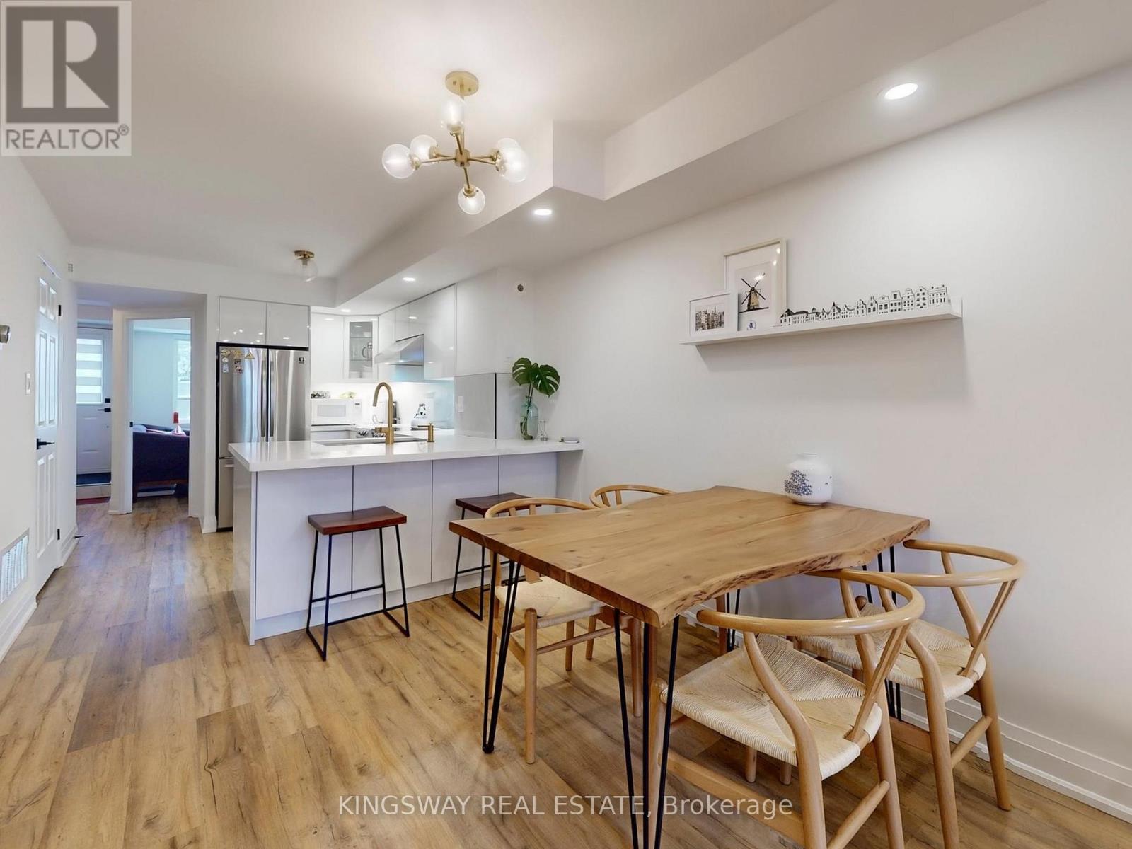 163 - 351 Wallace Avenue, Toronto, Ontario  M6P 3N1 - Photo 5 - W12554878