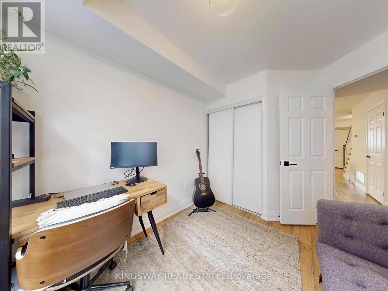 163 - 351 Wallace Avenue, Toronto, Ontario  M6P 3N1 - Photo 8 - W12554878