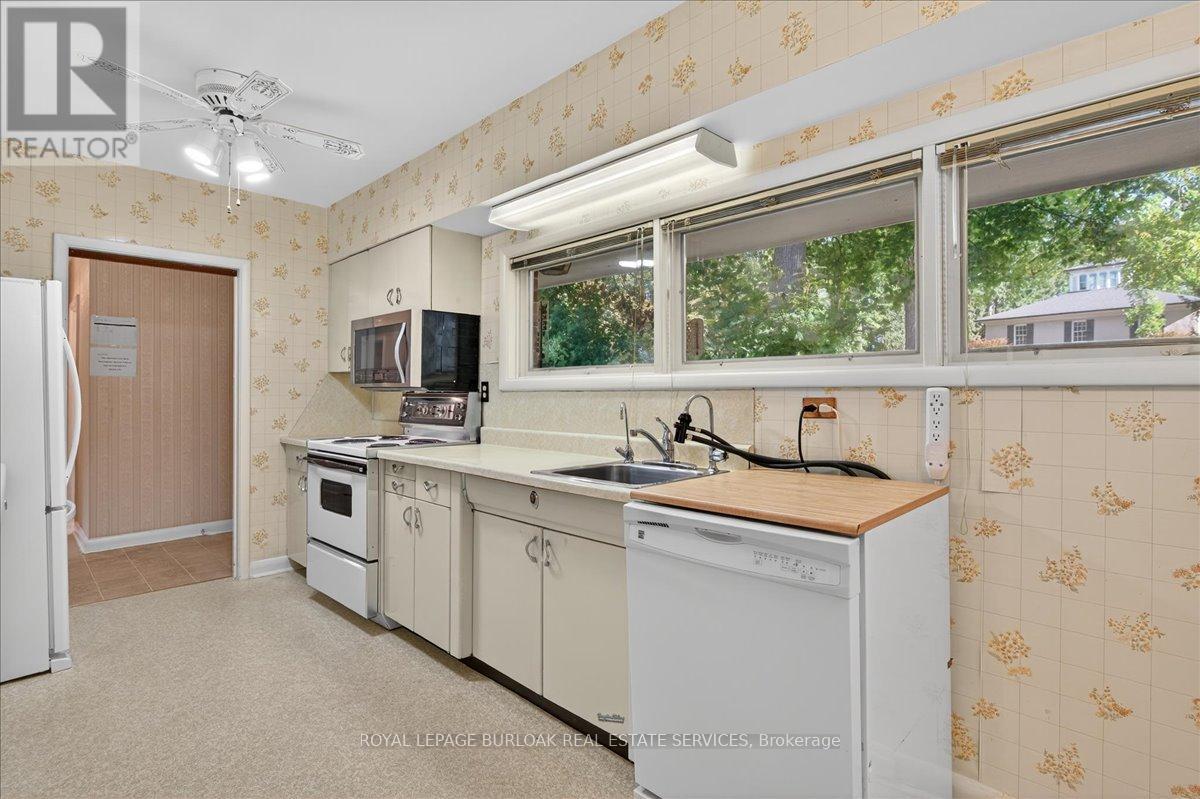 288 Trafalgar Road, Oakville, Ontario  L6J 3H2 - Photo 12 - W12554890