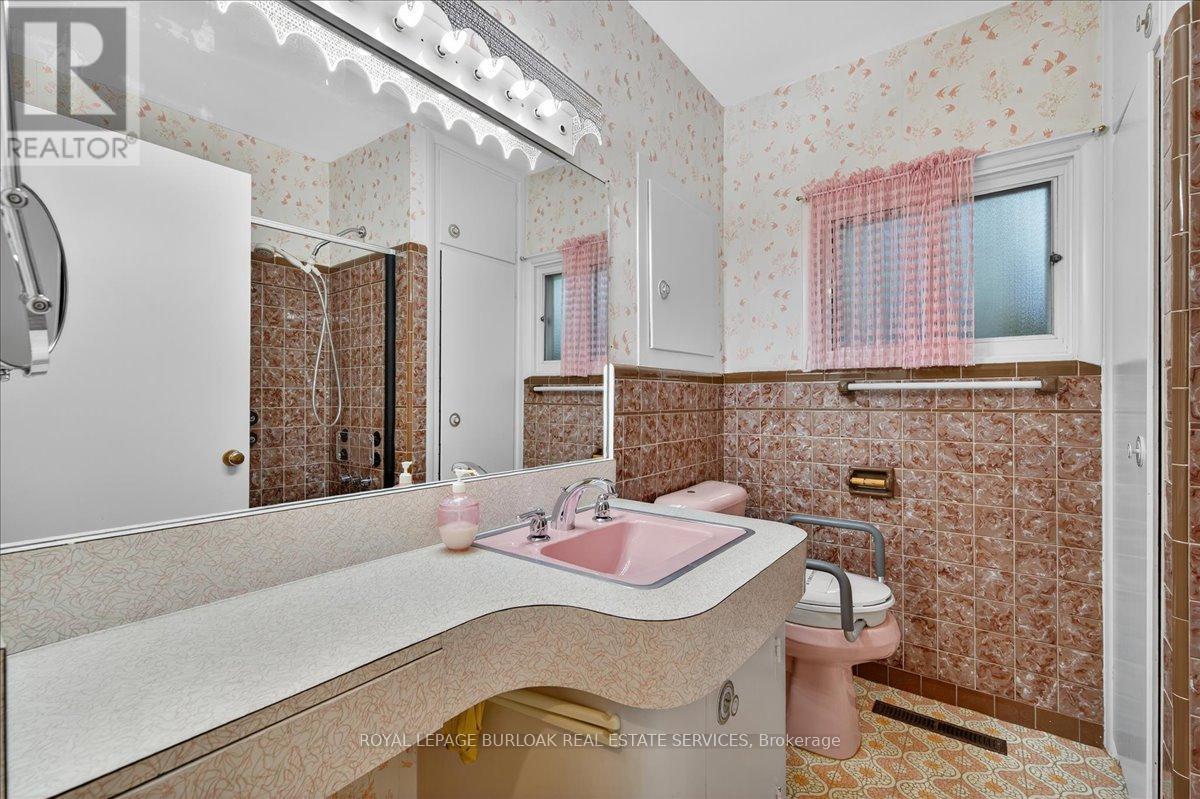 288 Trafalgar Road, Oakville, Ontario  L6J 3H2 - Photo 23 - W12554890