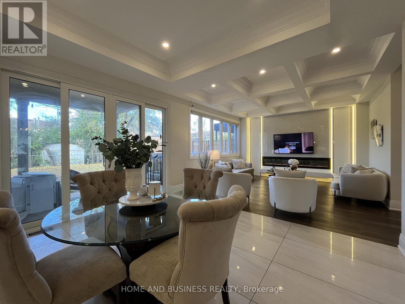 115 Russell Drive, Oakville, Ontario  L6H 1L4 - Photo 20 - W12554920