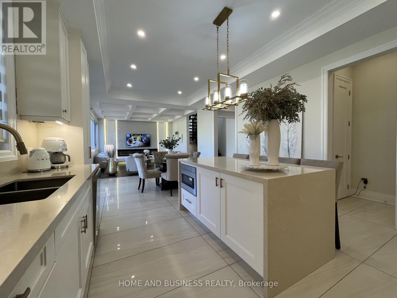 115 Russell Drive, Oakville, Ontario  L6H 1L4 - Photo 24 - W12554920