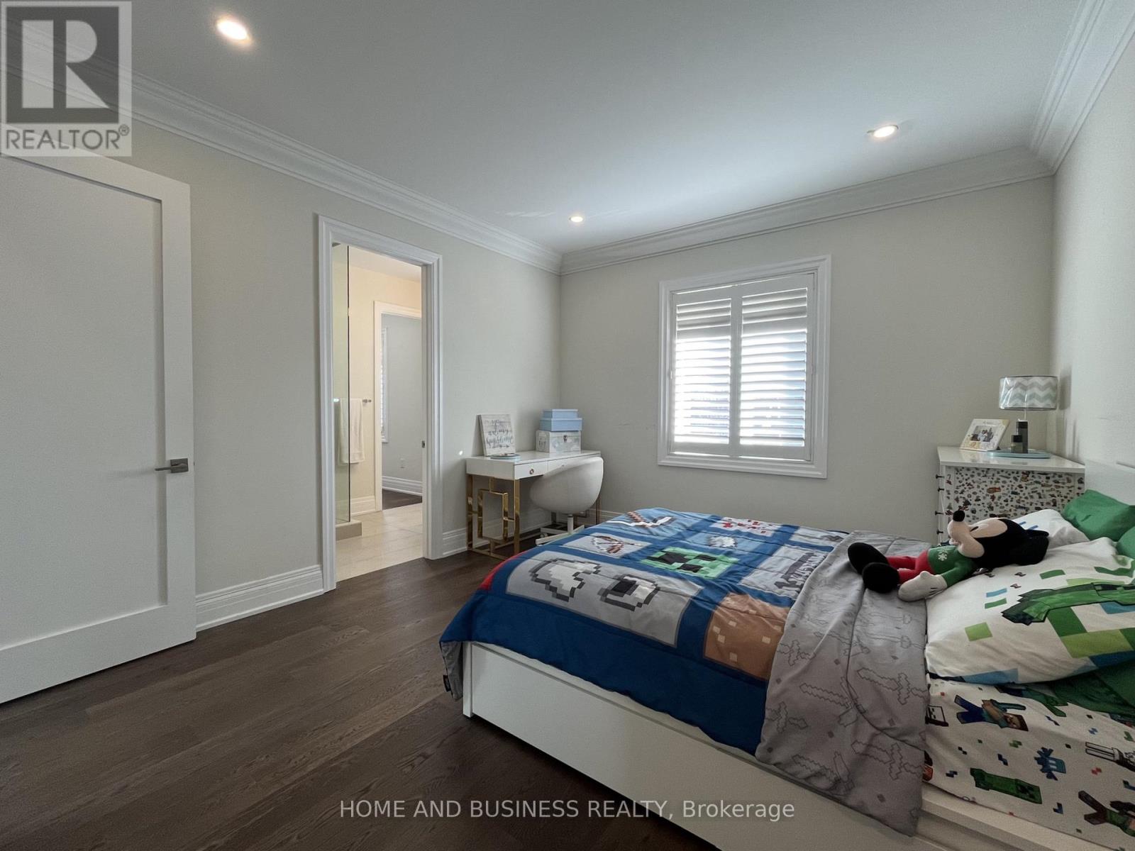 115 Russell Drive, Oakville, Ontario  L6H 1L4 - Photo 30 - W12554920