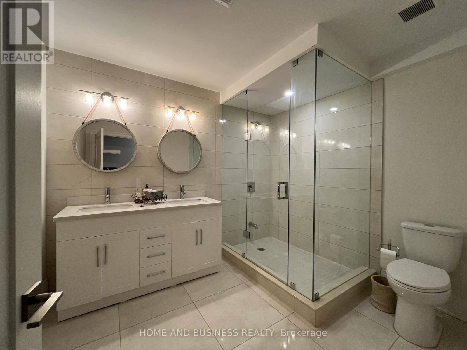 115 Russell Drive, Oakville, Ontario  L6H 1L4 - Photo 47 - W12554920