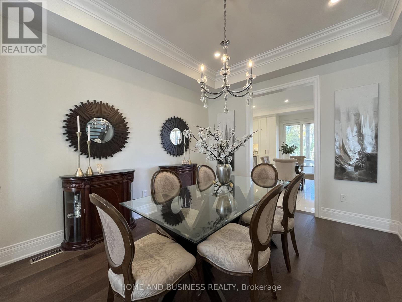 115 Russell Drive, Oakville, Ontario  L6H 1L4 - Photo 6 - W12554920