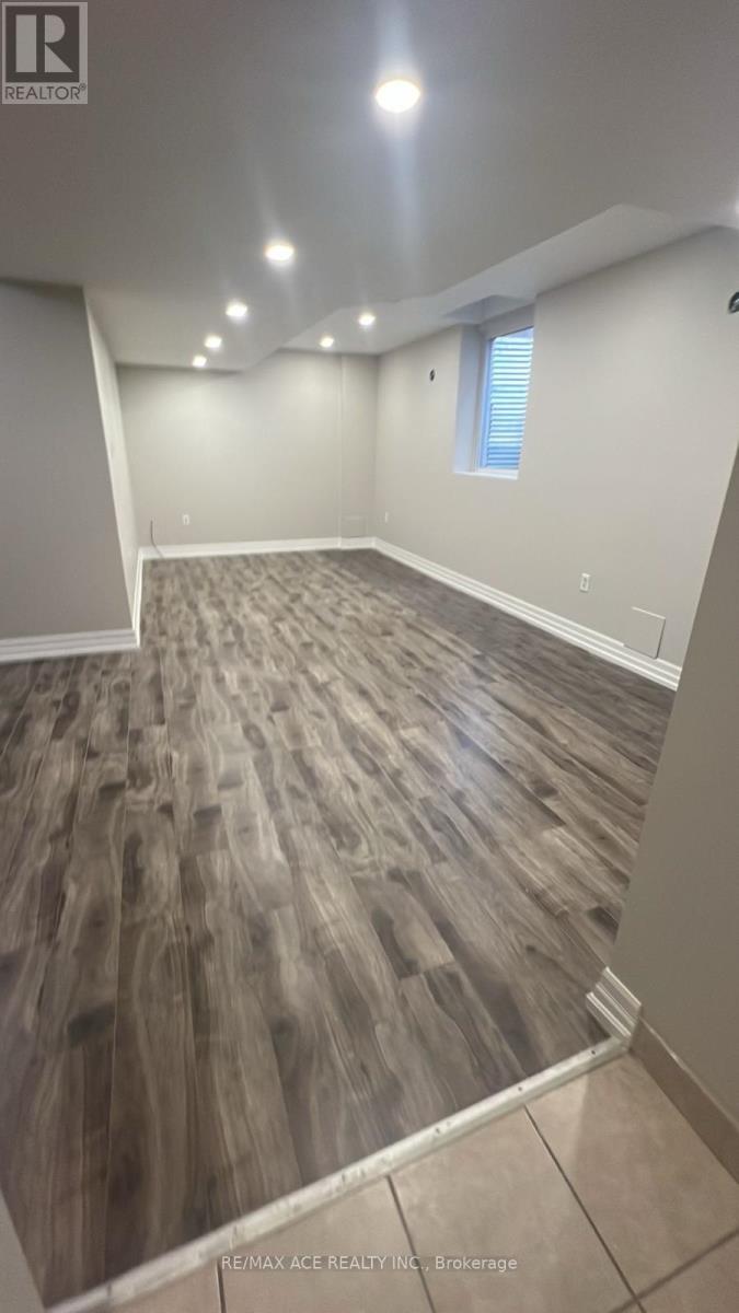 Bsmt - 21 Lanebrook Drive, Brampton, Ontario  L6P 2E3 - Photo 4 - W12554926