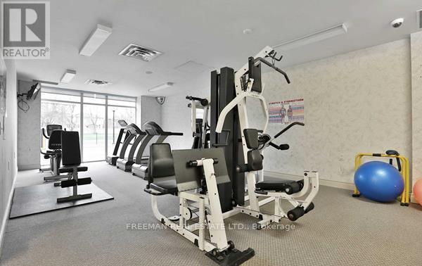 802 - 200 Burnhamthorpe Road, Mississauga, Ontario  L5A 4L4 - Photo 15 - W12554938