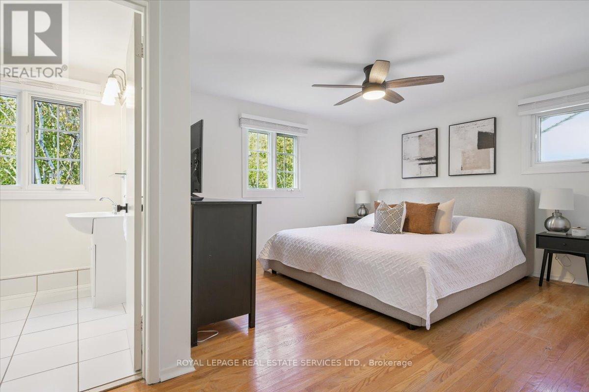 2340 Homelands Drive, Mississauga, Ontario  L5K 1G6 - Photo 22 - W12554946