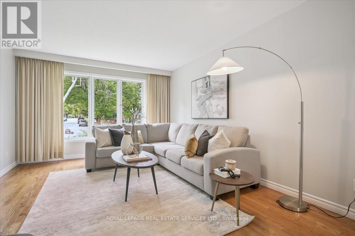 2340 Homelands Drive, Mississauga, Ontario  L5K 1G6 - Photo 7 - W12554946