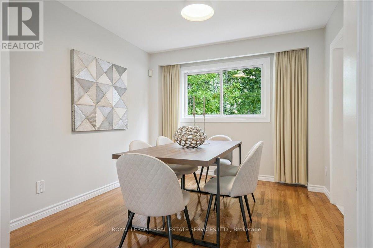 2340 Homelands Drive, Mississauga, Ontario  L5K 1G6 - Photo 9 - W12554946