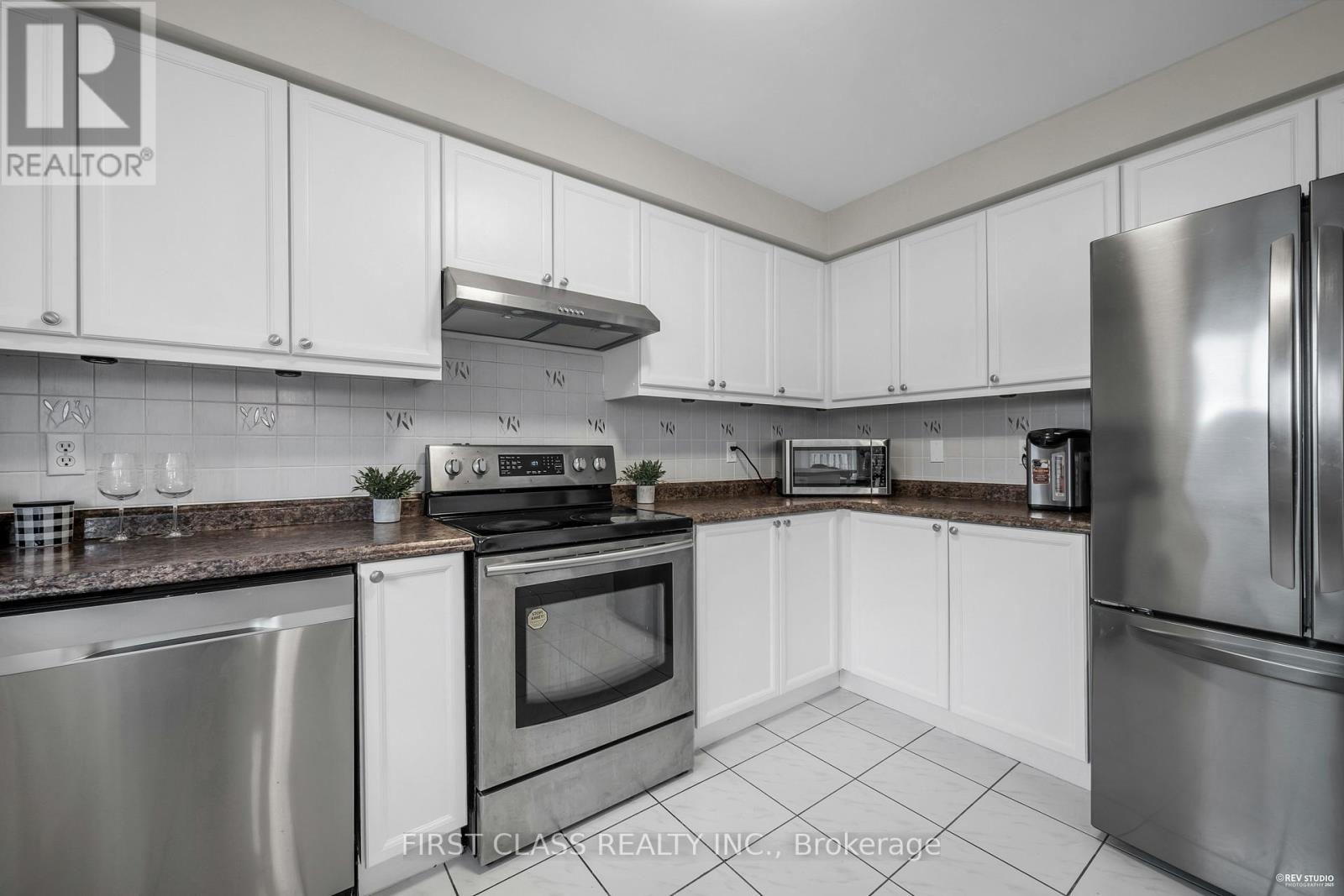 2893 Peacock Drive, Mississauga, Ontario  L5M 5S2 - Photo 15 - W12554974