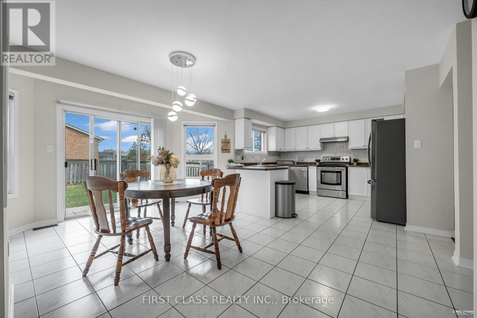 2893 Peacock Drive, Mississauga, Ontario  L5M 5S2 - Photo 16 - W12554974