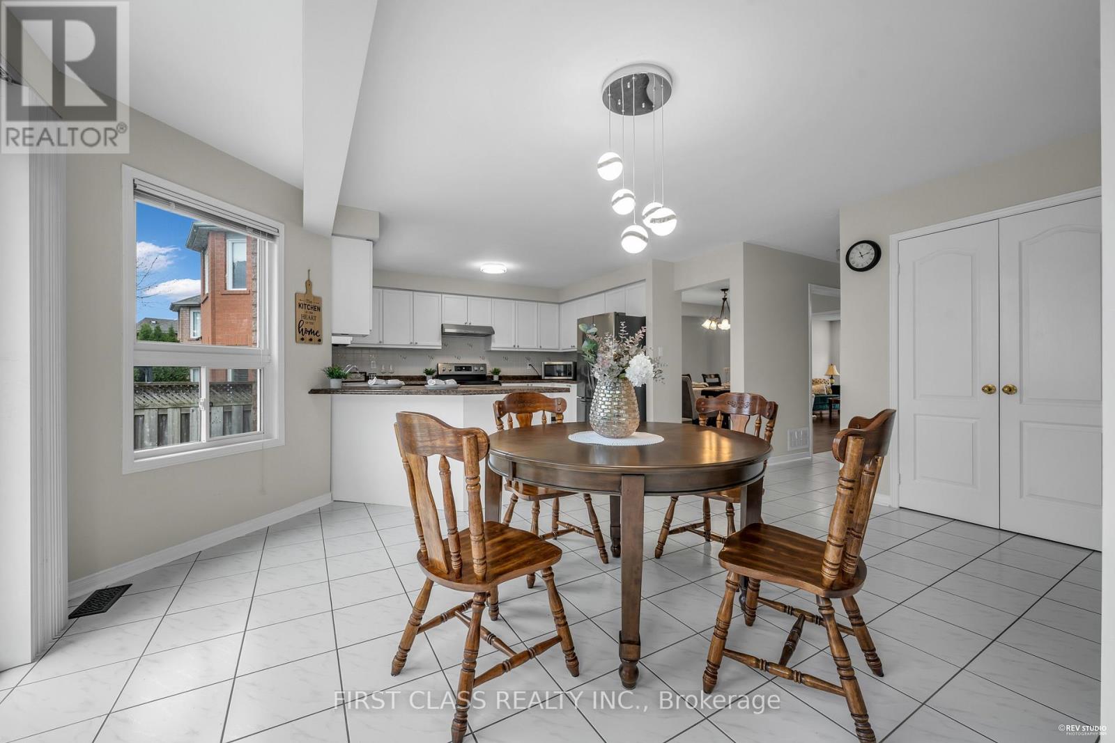 2893 Peacock Drive, Mississauga, Ontario  L5M 5S2 - Photo 17 - W12554974