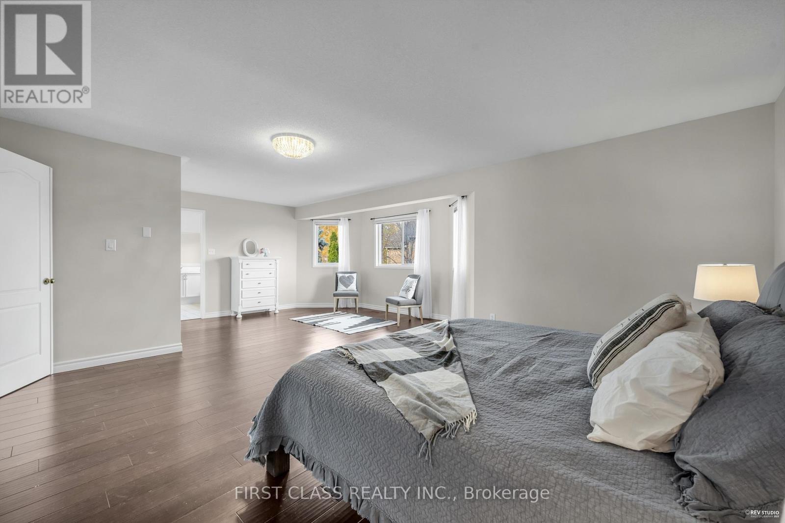 2893 Peacock Drive, Mississauga, Ontario  L5M 5S2 - Photo 28 - W12554974