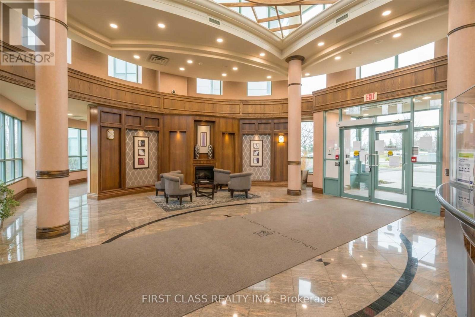 1101 - 4850 Glen Erin Drive, Mississauga, Ontario  L5M 7S1 - Photo 2 - W12554980