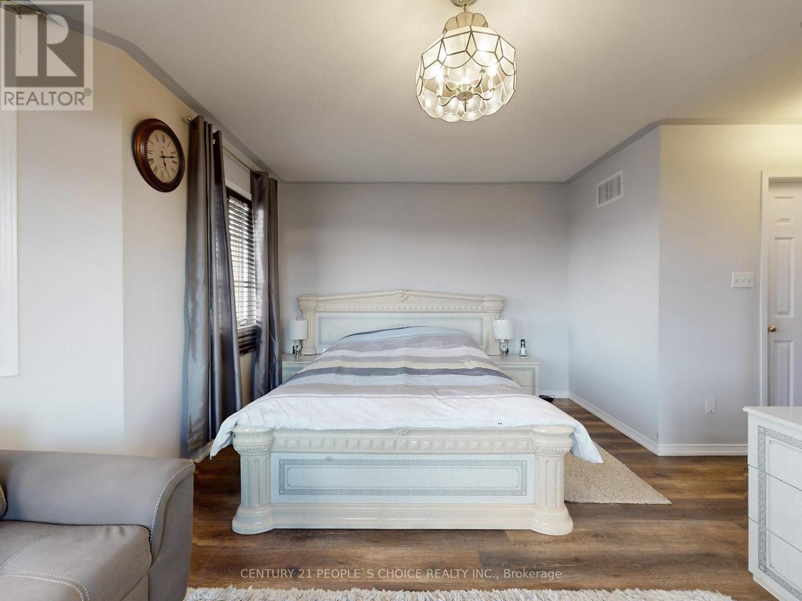 5998 Gant Crescent, Mississauga, Ontario  L5V 2T6 - Photo 22 - W12554984