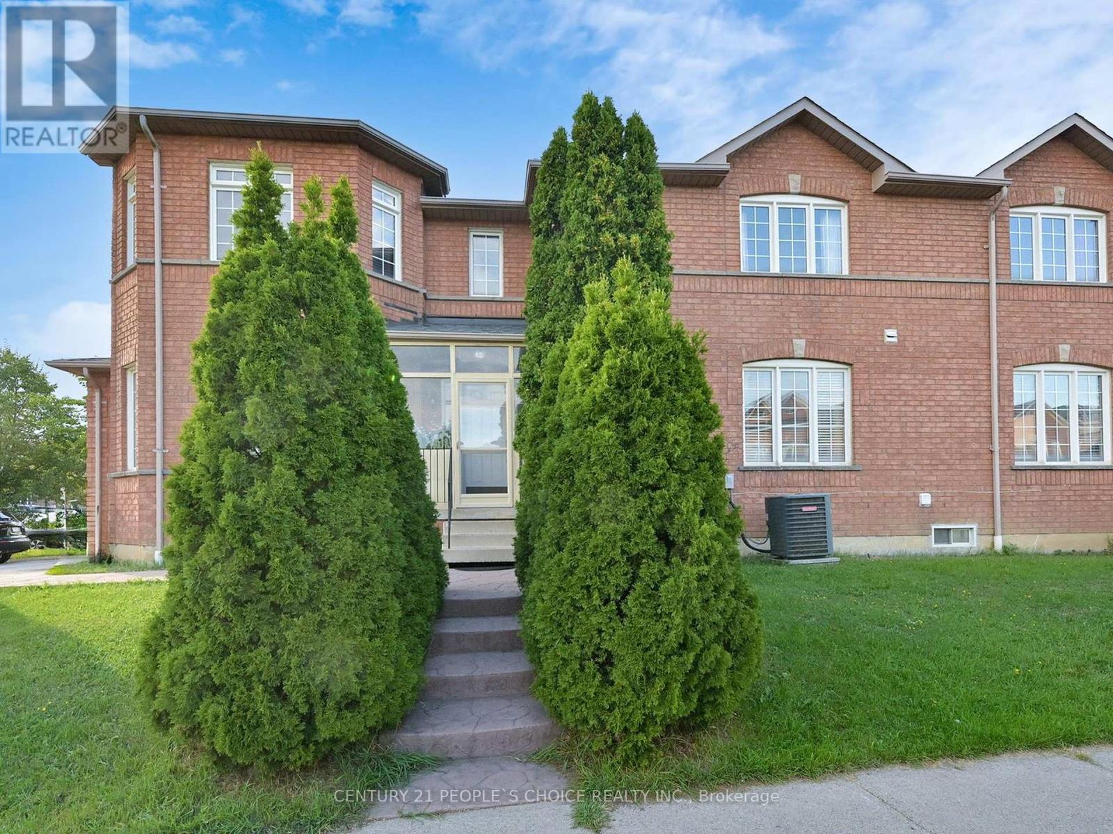 5998 Gant Crescent, Mississauga, Ontario  L5V 2T6 - Photo 3 - W12554984