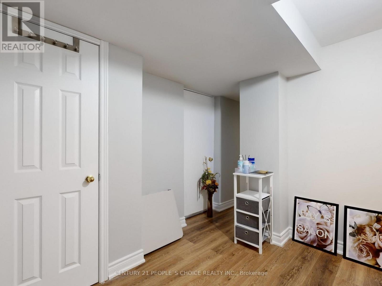 5998 Gant Crescent, Mississauga, Ontario  L5V 2T6 - Photo 31 - W12554984