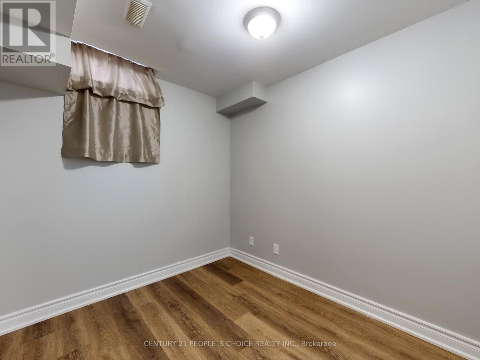 5998 Gant Crescent, Mississauga, Ontario  L5V 2T6 - Photo 37 - W12554984