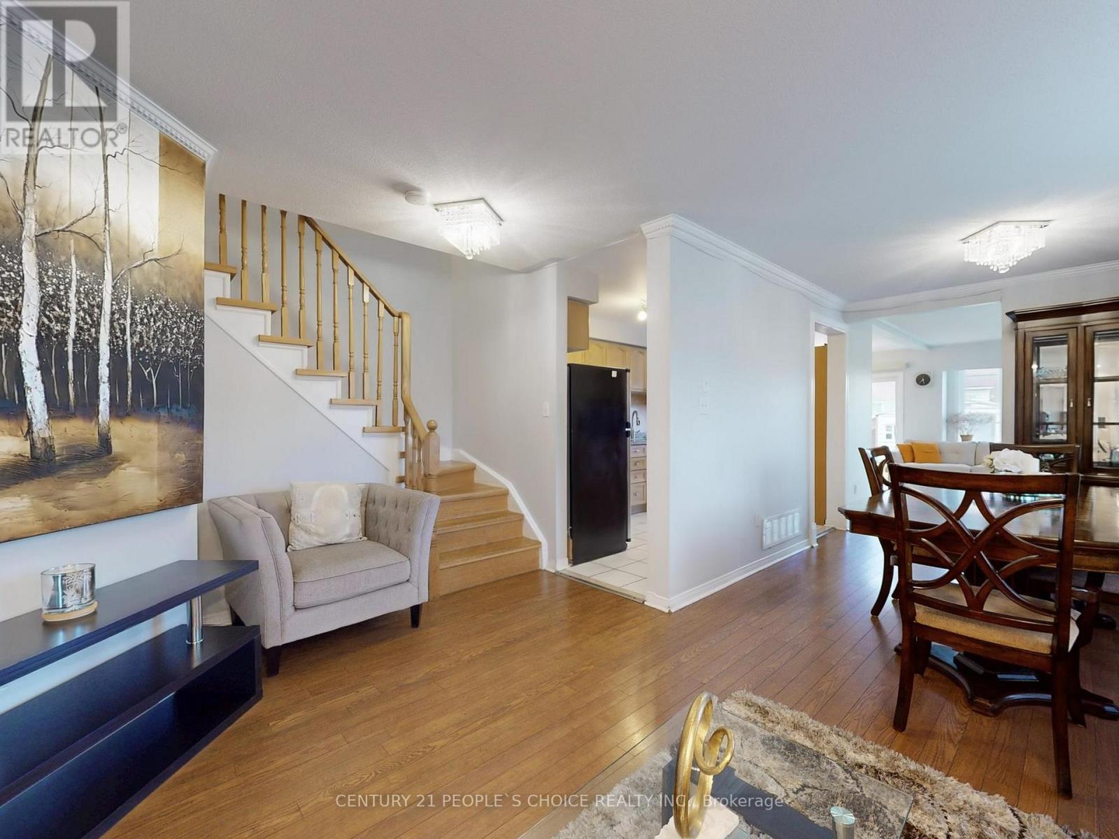 5998 Gant Crescent, Mississauga, Ontario  L5V 2T6 - Photo 7 - W12554984