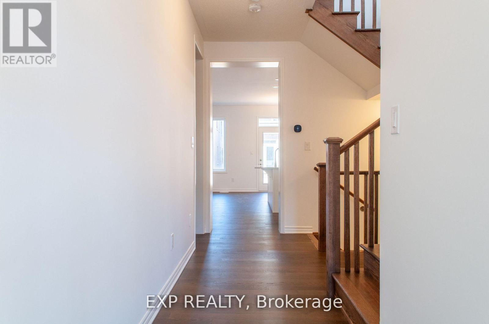 1246 Muskoka Heights, Milton, Ontario  L9E 1Y6 - Photo 2 - W12554992