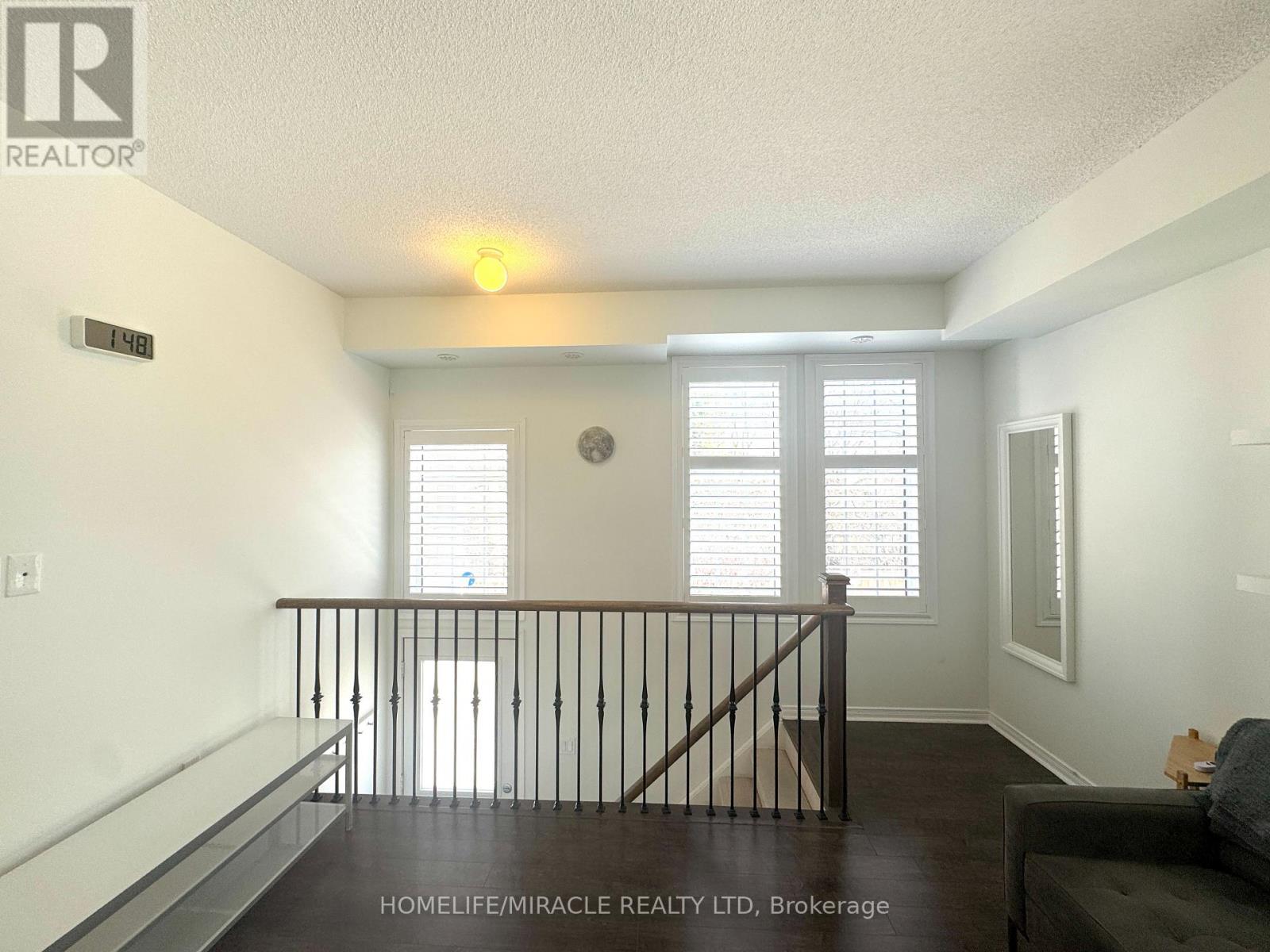 48 - 180 Howden Boulevard, Brampton, Ontario  L6S 0E6 - Photo 2 - W12554994