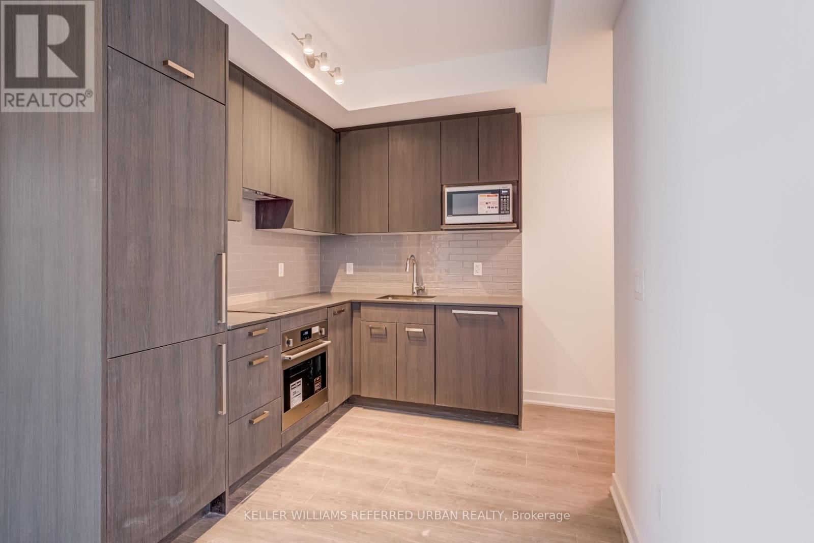 200 - 65 Curlew Drive, Toronto, Ontario  M3A 0B5 - Photo 6 - C12553962