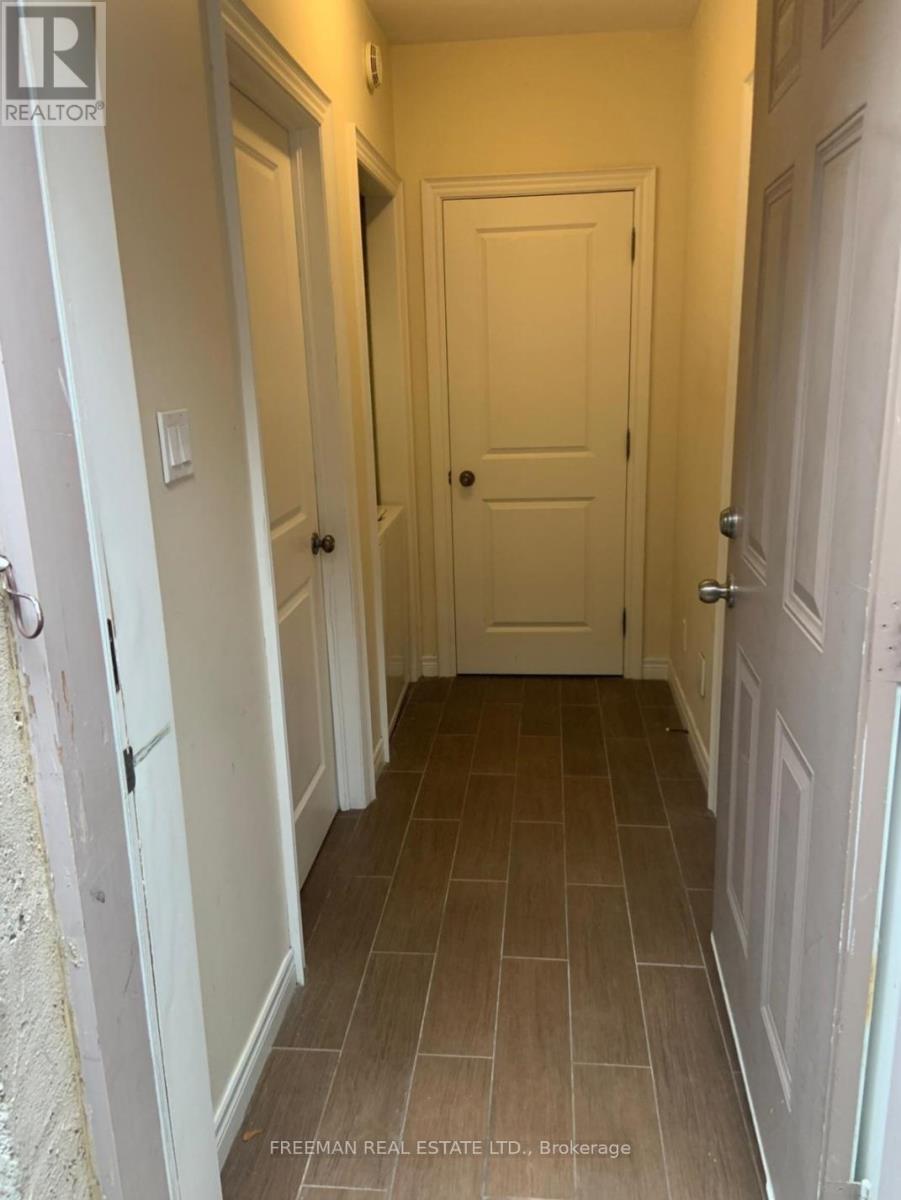 BSMT - 43 ROBERTA DRIVE, Toronto, Ontario