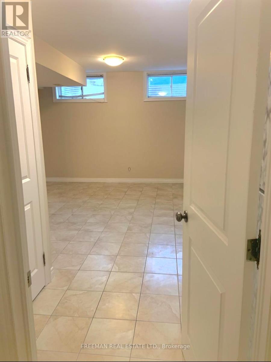 Bsmt - 43 Roberta Drive, Toronto, Ontario M6A 2J8 - Photo 5 - C12554296