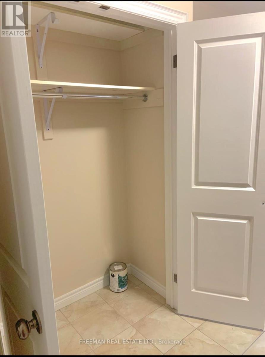 Bsmt - 43 Roberta Drive, Toronto, Ontario M6A 2J8 - Photo 6 - C12554296