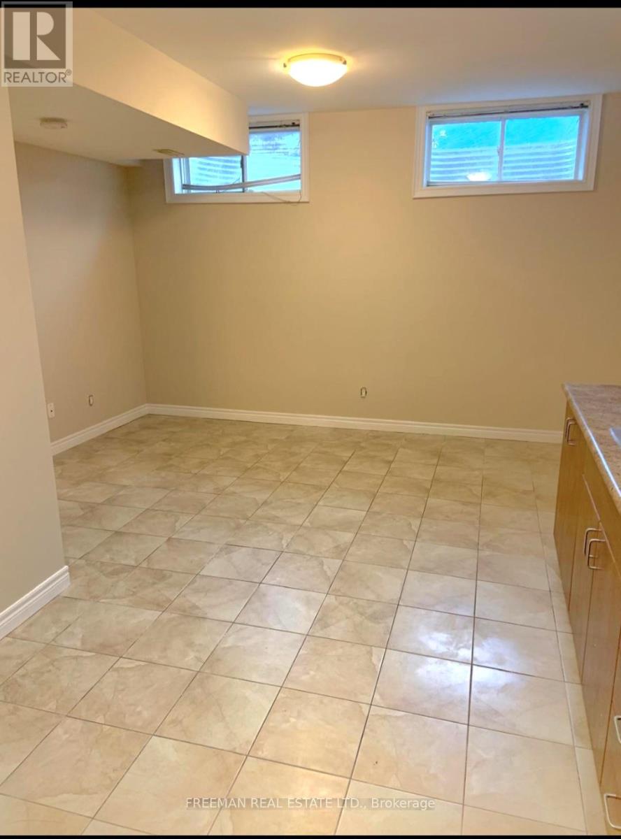 Bsmt - 43 Roberta Drive, Toronto, Ontario M6A 2J8 - Photo 4 - C12554296