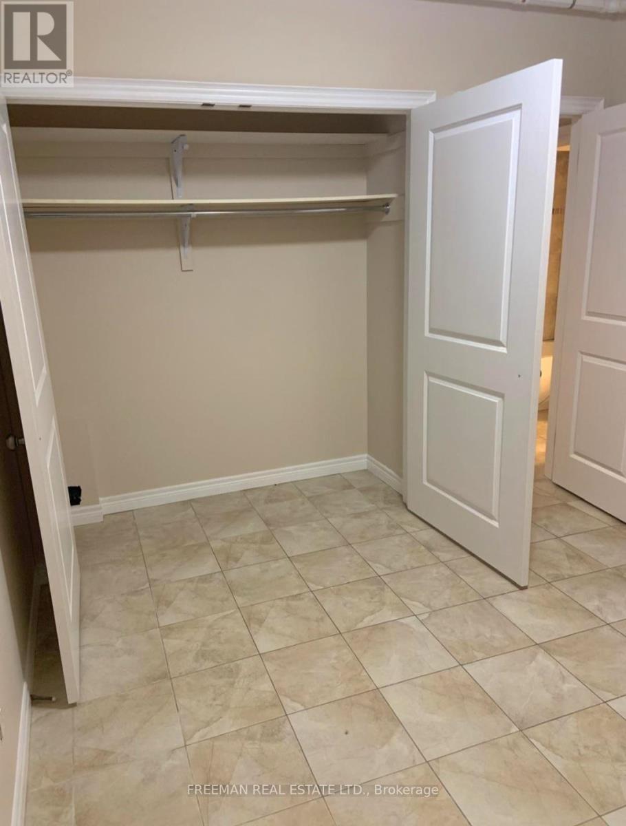 Bsmt - 43 Roberta Drive, Toronto, Ontario M6A 2J8 - Photo 8 - C12554296