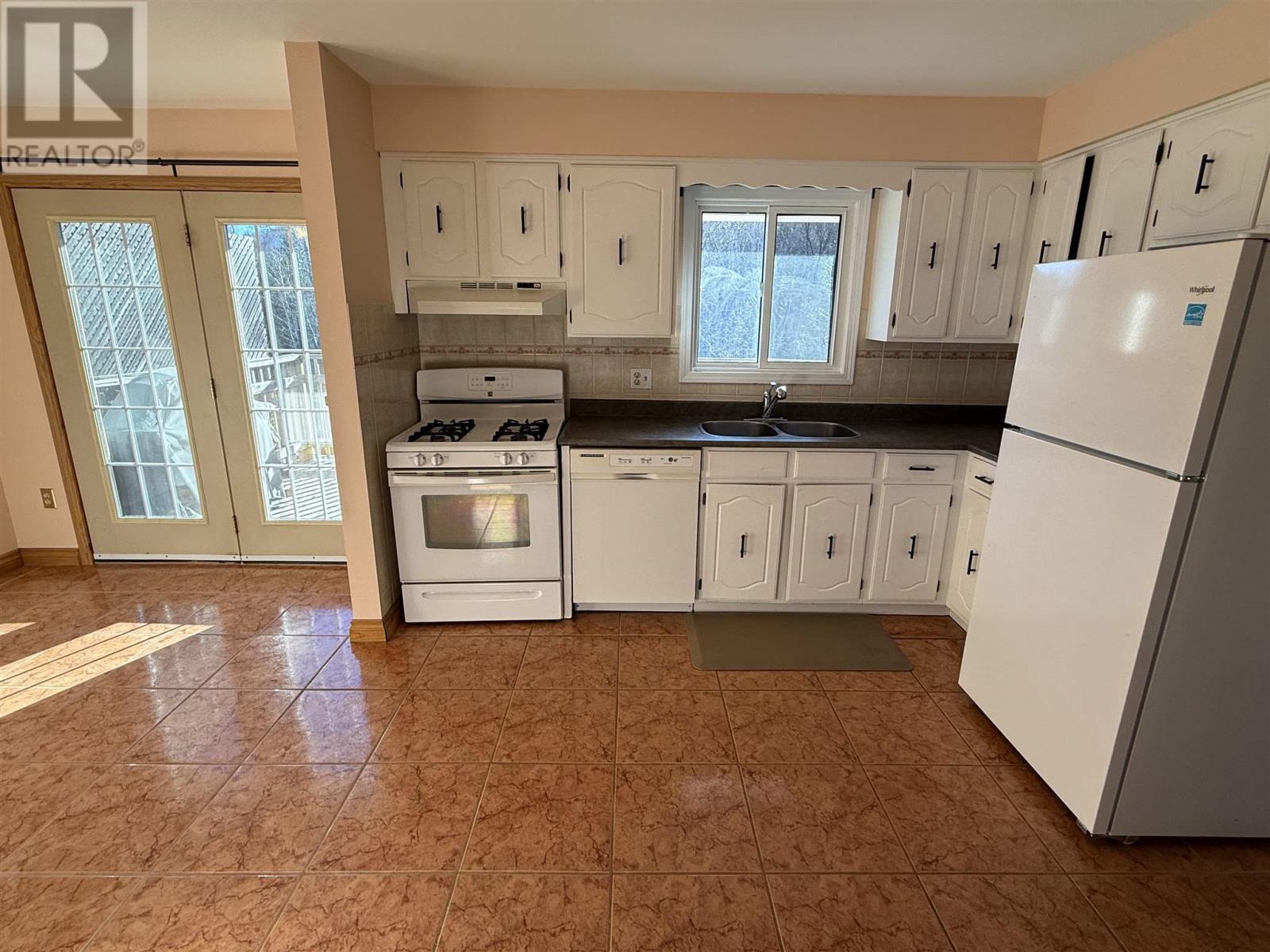 183b Ottawa Ave, Elliot Lake, Ontario  P5A 2N9 - Photo 13 - SM253291