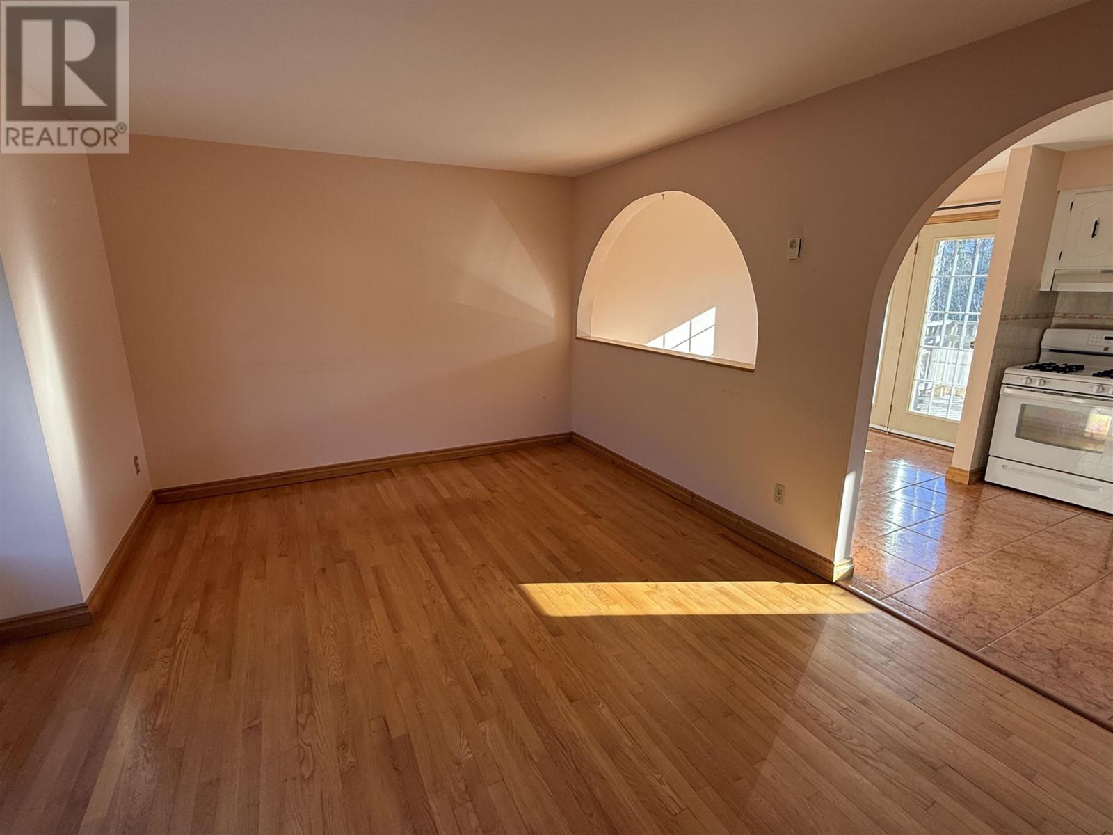 183b Ottawa Ave, Elliot Lake, Ontario  P5A 2N9 - Photo 3 - SM253291