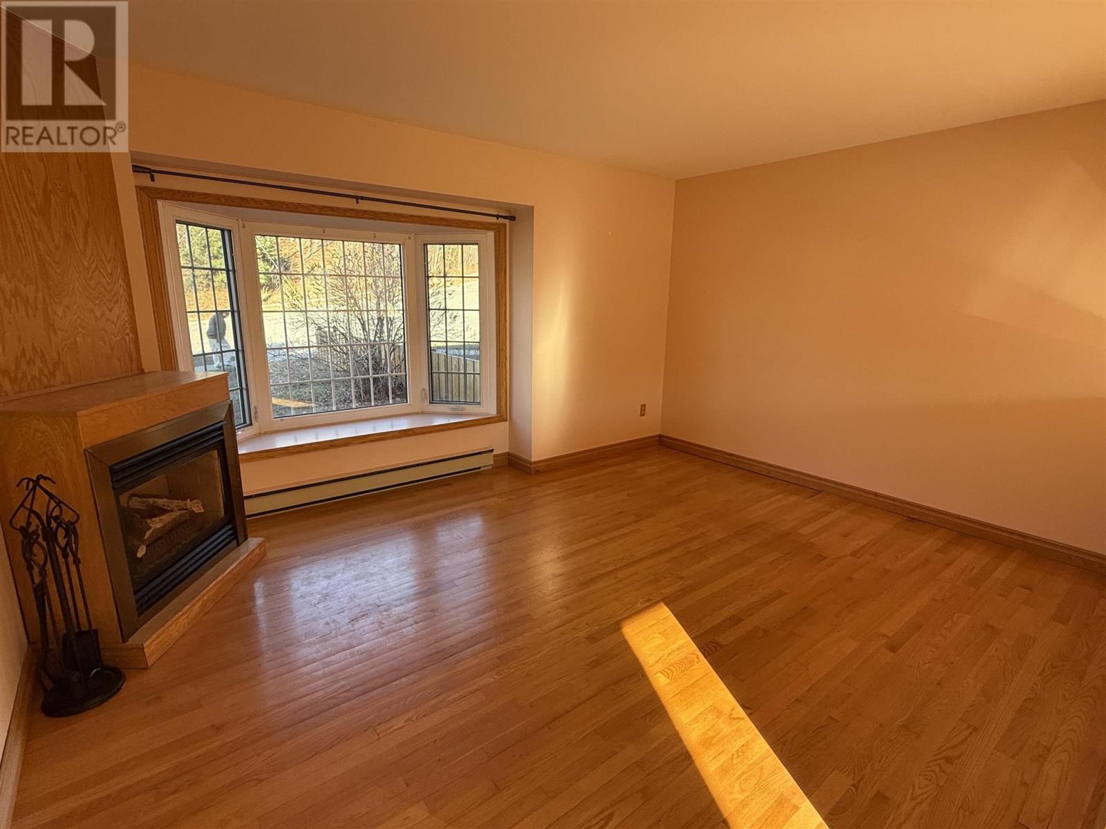 183b Ottawa Ave, Elliot Lake, Ontario  P5A 2N9 - Photo 5 - SM253291