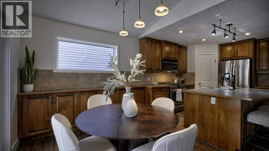 215 Pantego Close Nw, Calgary, Alberta  T3K 0K3 - Photo 8 - A2270215