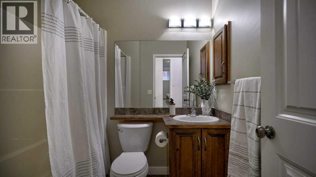 215 Pantego Close Nw, Calgary, Alberta  T3K 0K3 - Photo 37 - A2270215