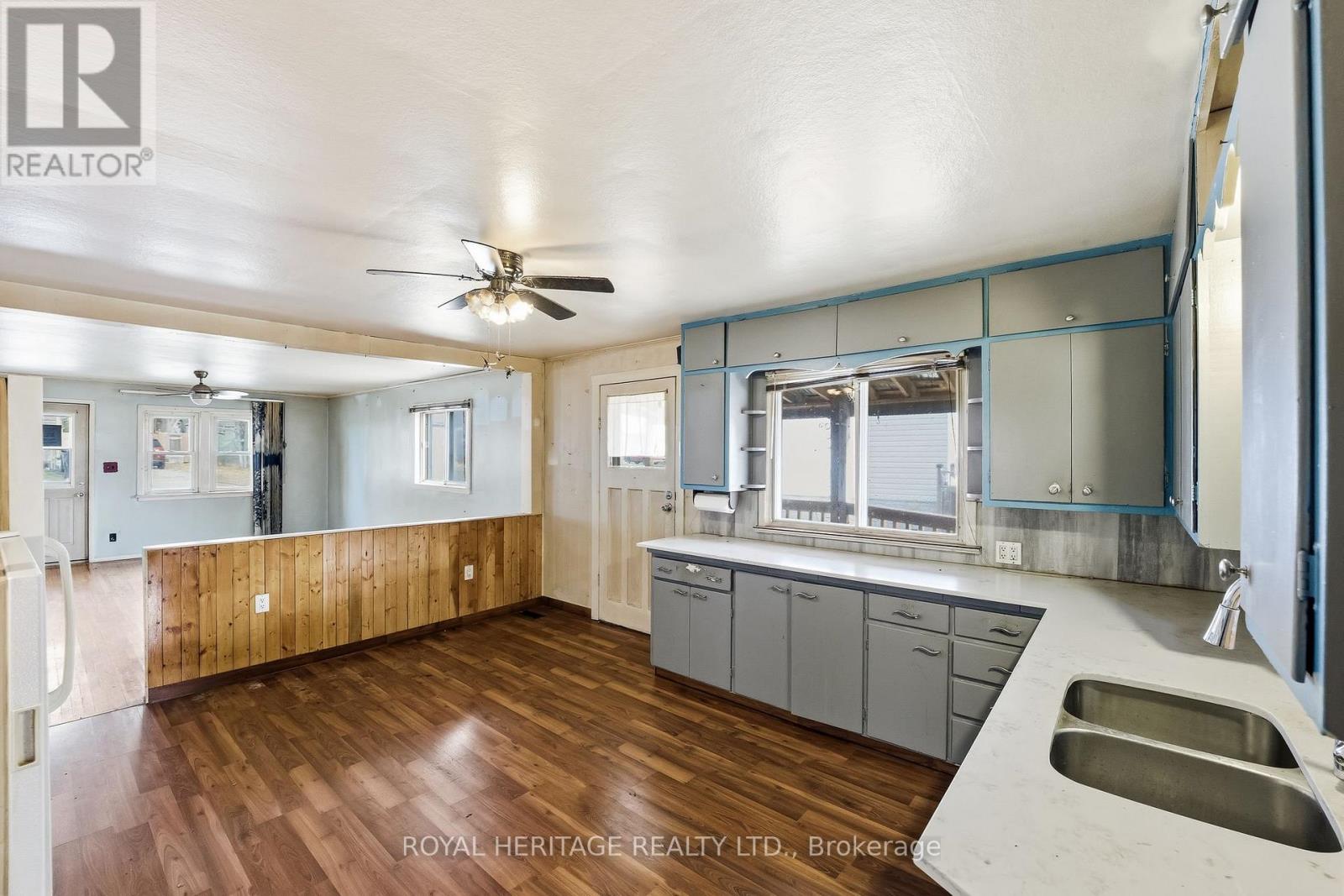 11 Donald Street, Havelock-Belmont-Methuen, Ontario K0L 1Z0 - Photo 7 - X12555006