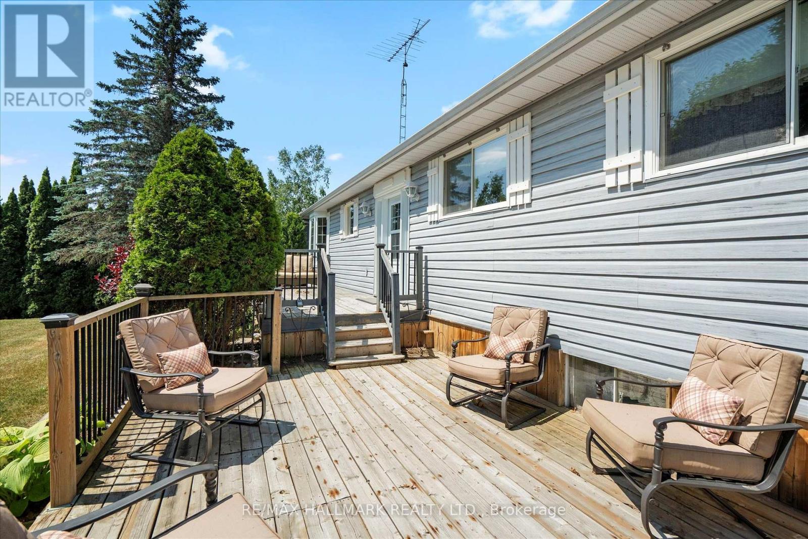 6 Evans Drive, Kawartha Lakes, Ontario  K0M 1N0 - Photo 10 - X12359344