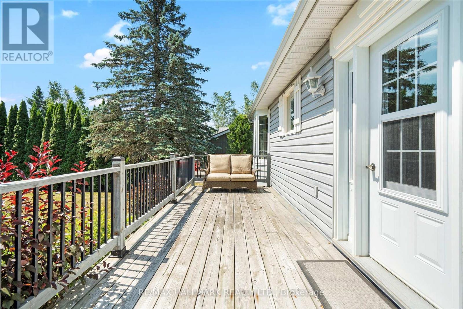 6 Evans Drive, Kawartha Lakes, Ontario  K0M 1N0 - Photo 13 - X12359344