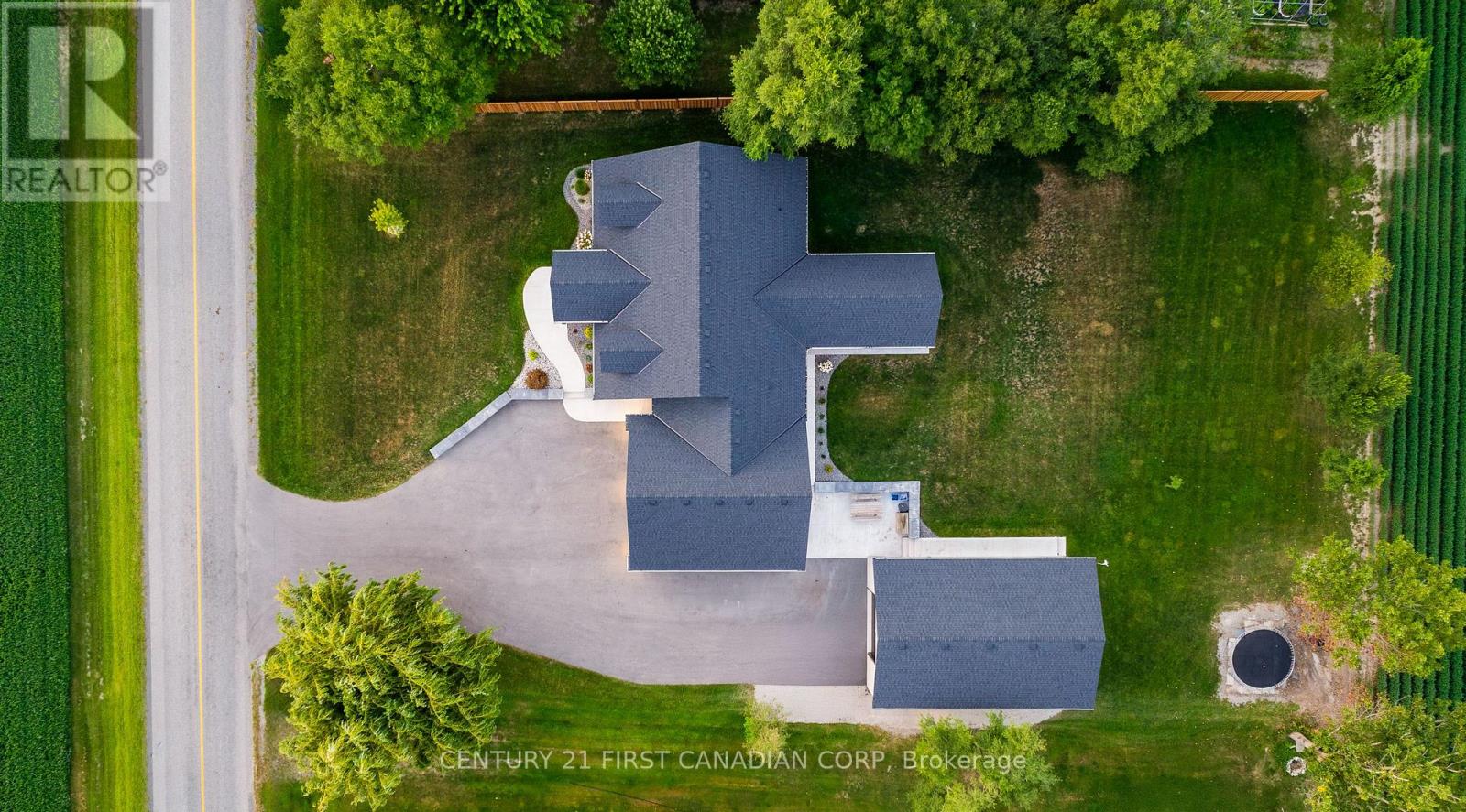 8848 Walker Road, Malahide, Ontario  N5H 2R1 - Photo 2 - X12555054